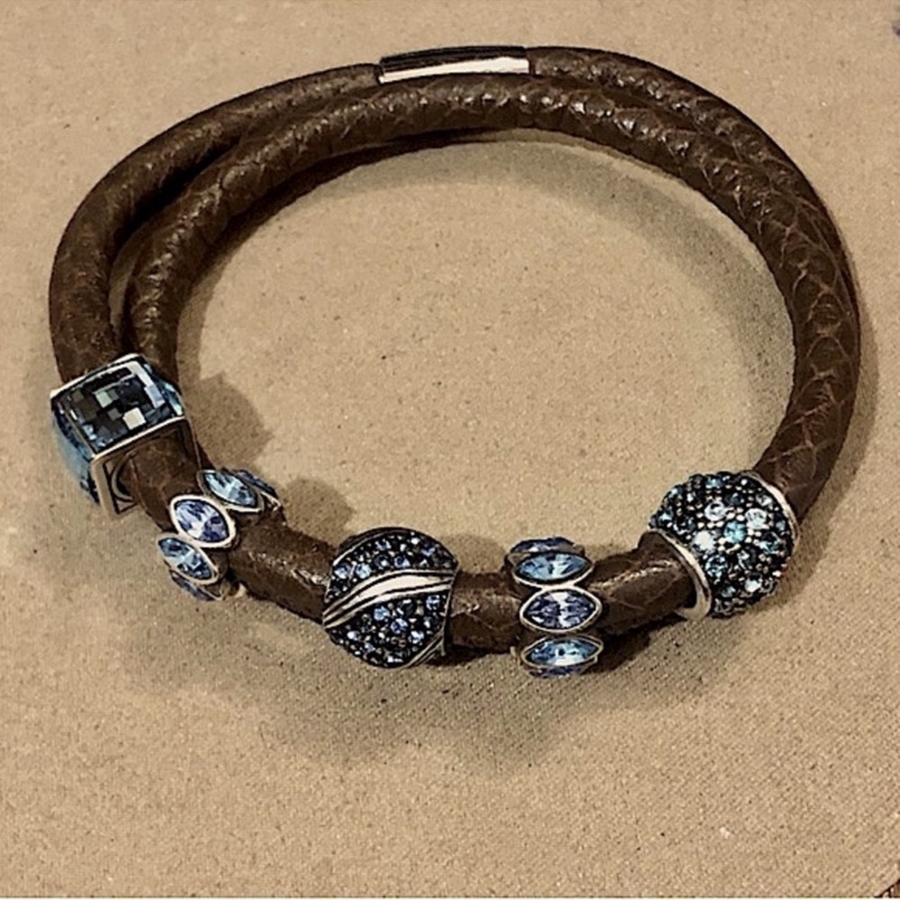 Brighton Americana bead Blue crystal swirls alternate with Silver swirls Retired - Picture 7 of 7